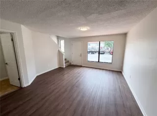 Photo #2: O6414423 Listing 