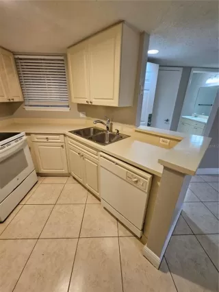 Photo #6: O6414455 Listing 