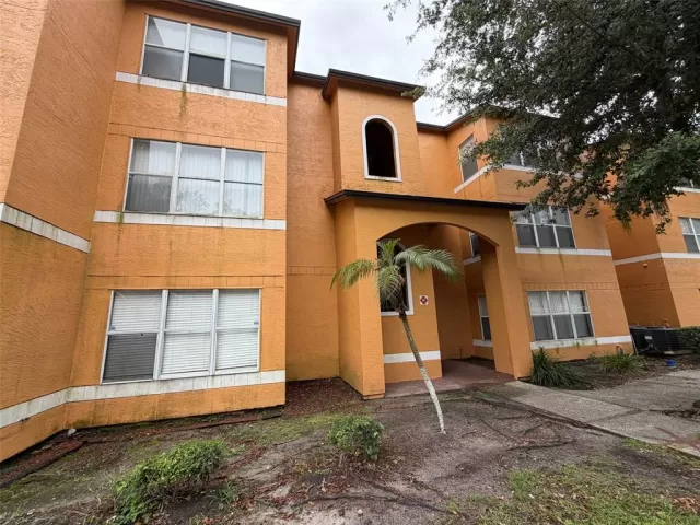 MLS: O6414629 Condo For Sale