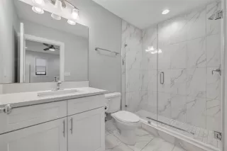 Photo #6: O6414745 Listing