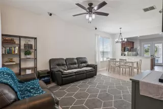 Photo #2: O6414764 Listing