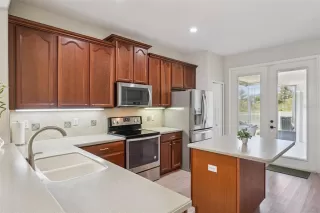 Photo #6: O6414764 Listing