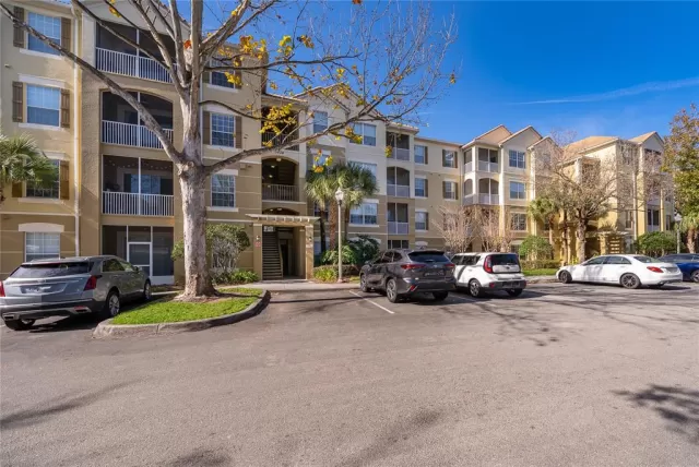 MLS: O6414869 Condo For Sale