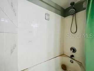 Photo #6: O6414883 Listing