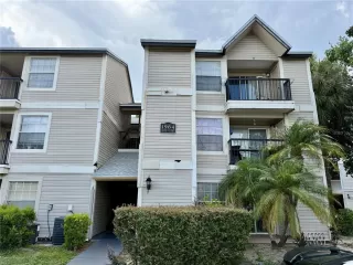 Photo #1: O6414918 Listing