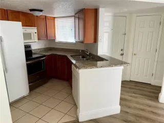 Photo #6: O6414918 Listing