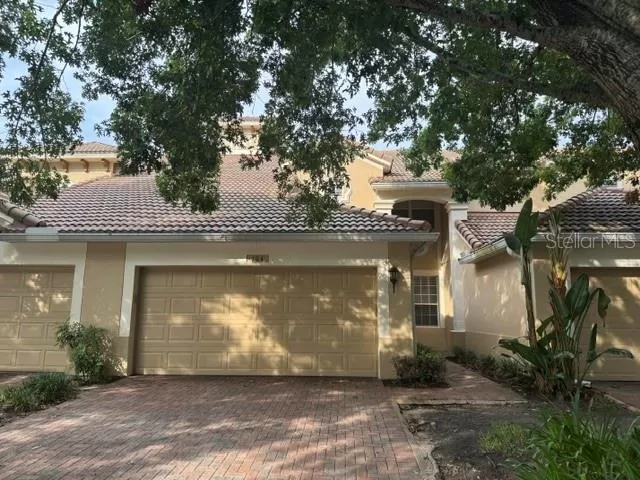 MLS: O6414928 Condo For Sale