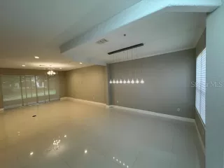 Photo #5: O6414928 Listing