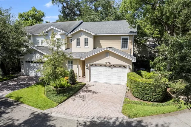 MLS: O6414962 Condo For Sale