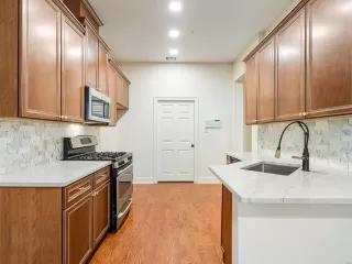 Photo #4: O6414962 Listing
