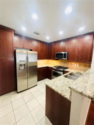Photo #4: O6415062 Listing