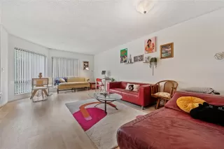 Photo #3: O6415177 Listing