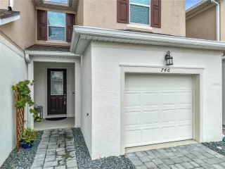 Photo #1: O6415303 Listing