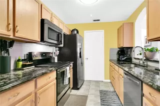 Photo #6: O6415535 Listing