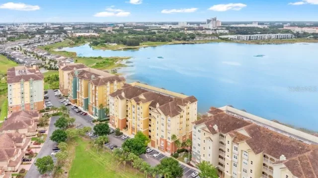 MLS: O6415557 Condo For Sale