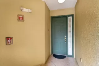 Photo #4: O6415557 Listing