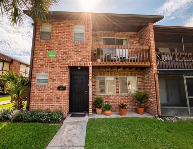 MLS: O6415722 Condo For Sale