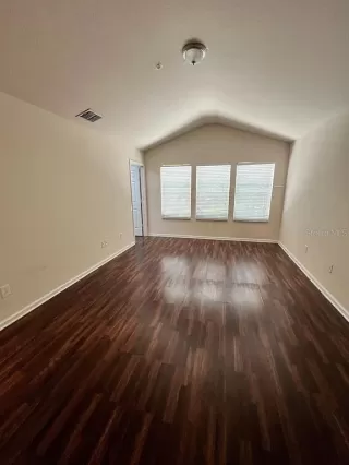Photo #5: O6415953 Listing 