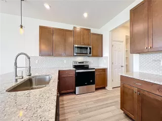 Photo #2: O6416015 Listing 