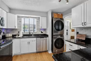 Photo #2: O6416143 Listing