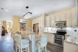 Photo #6: O6416271 Listing