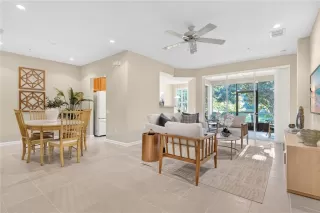Photo #4: O6416470 Listing