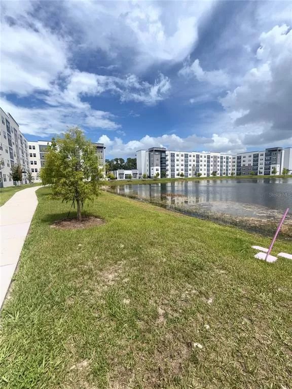 MLS: O6416492 Condo For Sale
