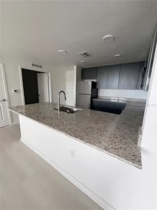 Photo #6: O6416492 Listing 