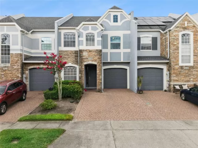 MLS: O6416675 Condo For Sale