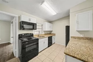 Photo #1: O6416917 Listing
