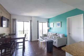 Photo #2: O6417161 Listing