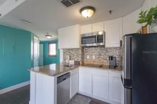 Photo #5: O6417161 Listing