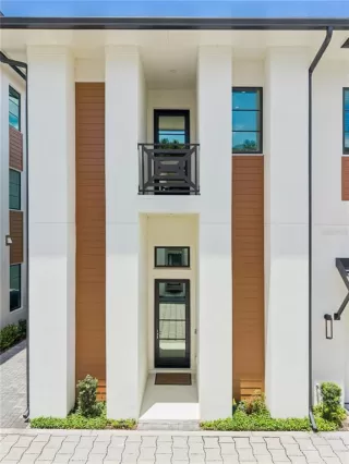 Photo #2: O6417375 Listing