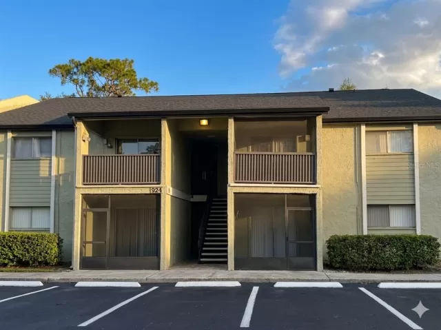 MLS: O6417525 Condo For Sale