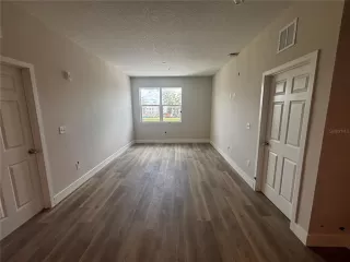 Photo #4: O6417534 Listing