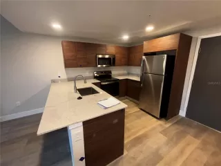 Photo #2: O6417552 Listing