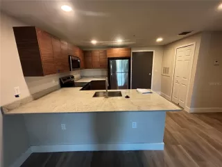 Photo #3: O6417552 Listing