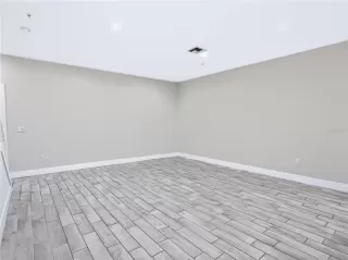 Photo #5: O6417565 Listing
