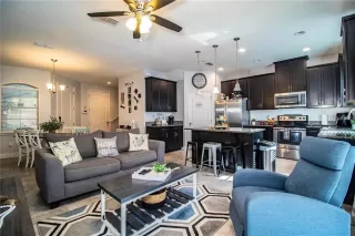 Photo #4: O6417665 Listing