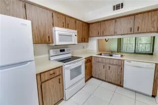 Photo #6: O6417733 Listing