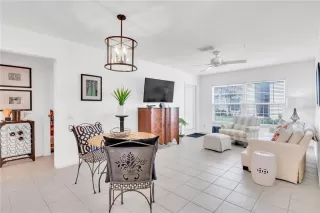 Photo #1: O6417734 Listing