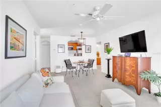 Photo #2: O6417734 Listing