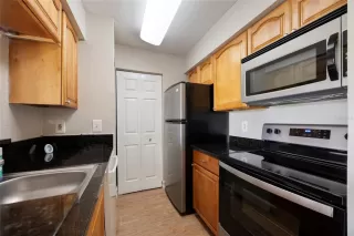 Photo #6: O6417786 Listing