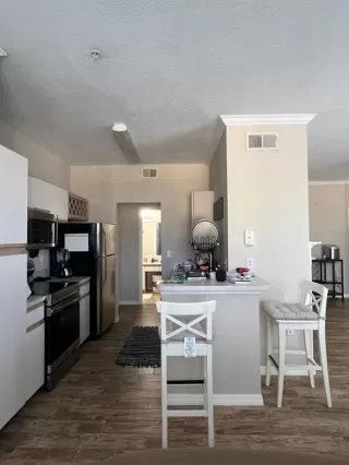 Photo #4: O6417843 Listing