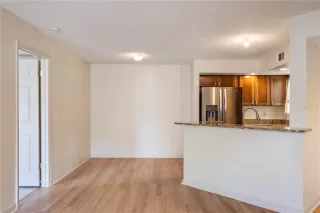 Photo #6: O6417906 Listing 