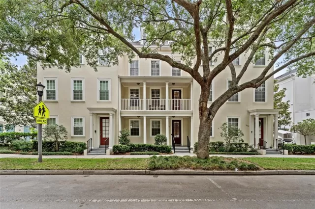 MLS: O6417956 Condo For Sale