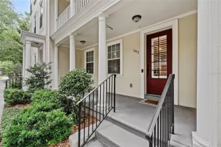 Photo #1: O6417956 Listing