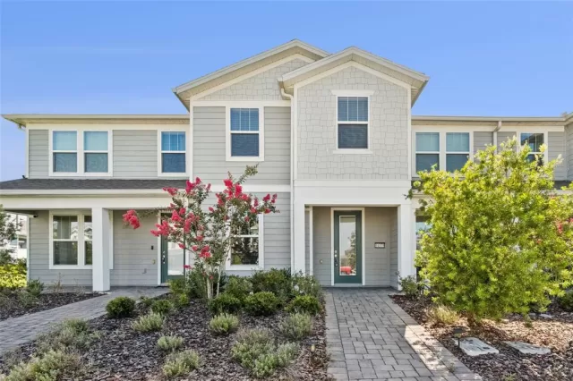 MLS: O6418202 Condo For Sale