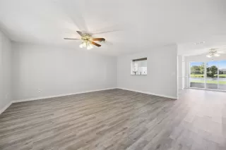 Photo #4: O6418237 Listing
