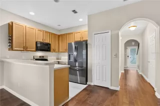 Photo #4: O6418265 Listing